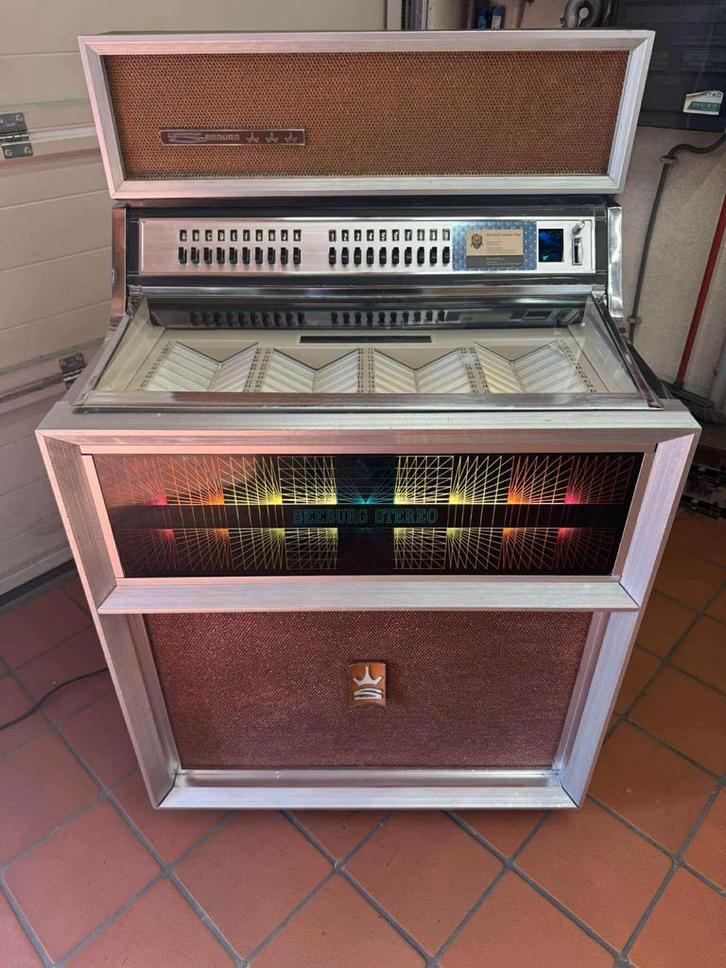 Te koop jukebox van merk ik Seeburg, Verzamelen, Automaten | Jukeboxen, Seeburg, Ophalen