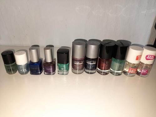 Nagellak, Handtassen en Accessoires, Uiterlijk | Cosmetica en Make-up, Zo goed als nieuw, Ophalen
