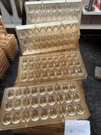 Chocoladevormen, Ophalen