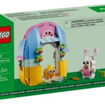 Lego 40682 :Tuinhuis in de lente 