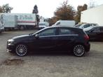 MERCEDES A180 CDI VOLEDIG AMG UITVOERING., Auto's, Mercedes-Benz, Voorwielaandrijving, Euro 5, Zwart, 4 cilinders