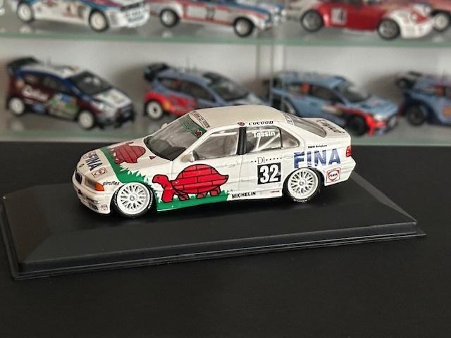 BMW 318i Minichamps, Hobby en Vrije tijd, Modelauto's | 1:43, Zo goed als nieuw, MiniChamps, Ophalen of Verzenden