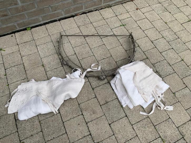 Shabby chic vintage stijl over-bedhemel met linnen gordijnen, Huis en Inrichting, Woonaccessoires | Wanddecoraties, Gebruikt, Ophalen