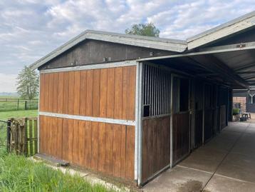 Buitenstal | Boxen 3000 x 3000mm | Gebruikt beschikbaar voor biedingen
