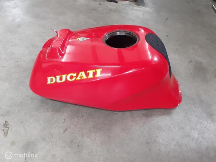 Benzinetank tank SS Supersport Superlight 600 750 900, Motoren, Onderdelen | Ducati, Gebruikt, Ophalen of Verzenden