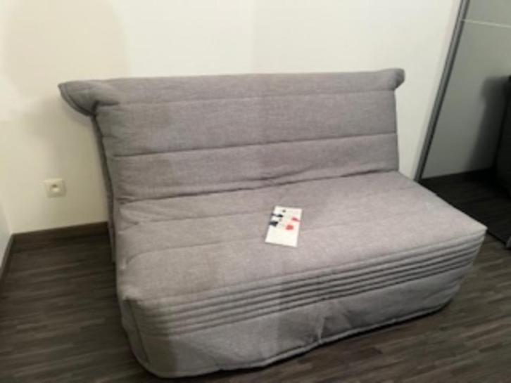 Bank - Bed, Huis en Inrichting, Slaapkamer | Slaapbanken, Zo goed als nieuw, 140 cm, 200 cm, Tweepersoons, Grijs, Ophalen