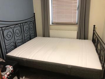 Bedframe + Lattenbodem + Matras 200x160cm beschikbaar voor biedingen
