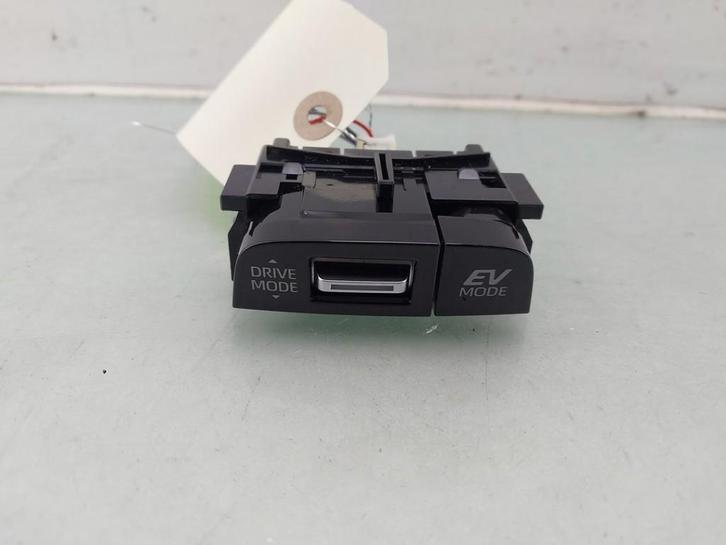 SCHAKELAAR Toyota Corolla (E21) (|6791W12|8497002310|), Auto-onderdelen, Dashboard en Schakelaars, Toyota, Gebruikt