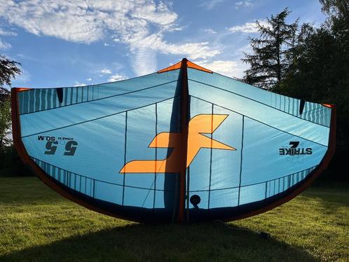 F-one strike V2 -5.5m2, Watersport en Boten, Wingsurfen, Zo goed als nieuw, Wingsurf-wing, Ophalen of Verzenden