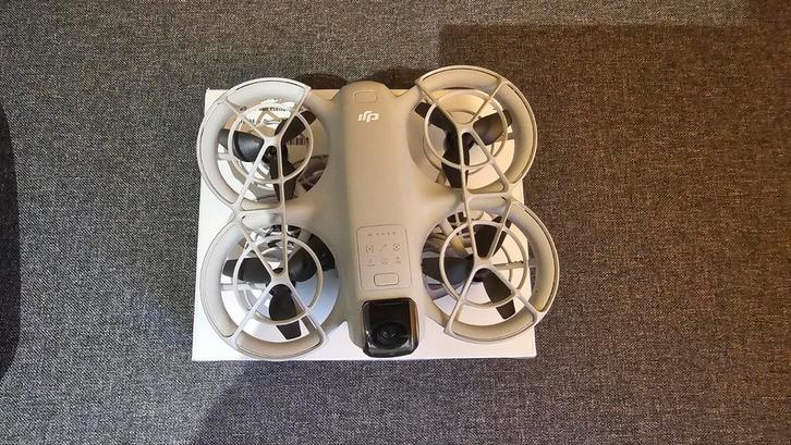 Drone DJI Neo avec batteries et télécommande., TV, Hi-fi & Vidéo, Drones, Comme neuf, Enlèvement