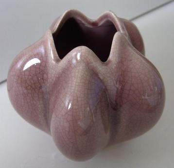 VAAS KERAMIEK OUDROZE LOTUS MT S HOOG 10 CM Nieuw beschikbaar voor biedingen