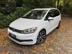 VW Touran 1,5 benz comfortline DSG Navi kamera trekh, Auto's, 1498 cc, 4 cilinders, 5 zetels, 5 deurs