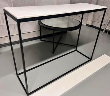 Marble - Table d'appoint en marbre blanc et métal noir, Marmer, Comme neuf, Enlèvement, 75 cm ou plus