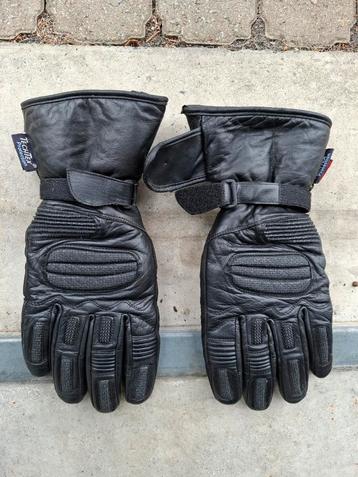 Motorhandschoenen, Ophalen, Handschoenen