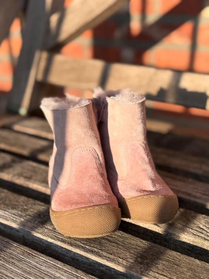 Naturino roze suède winter kinderschoenen maat 22, Enfants & Bébés, Vêtements de bébé | Chaussures & Chaussettes, Comme neuf, Fille