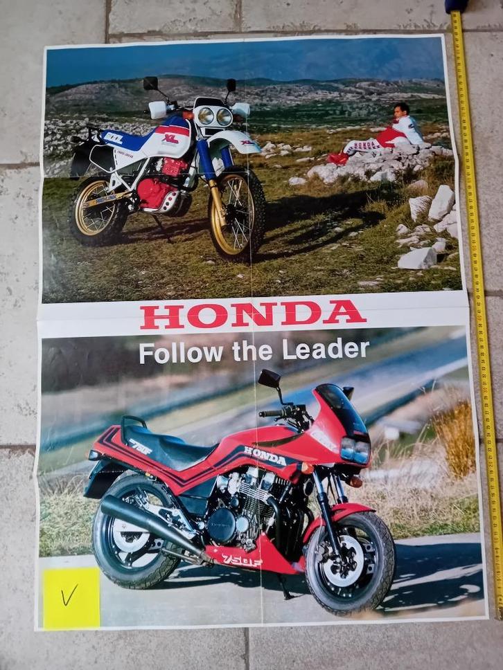 Honda folder V, Motoren, Handleidingen en Instructieboekjes, Honda, Ophalen of Verzenden