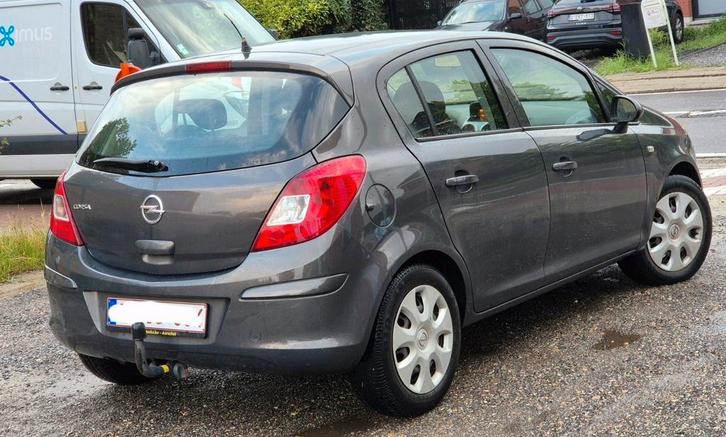 Opel corsa 12benz 49.000km 1prop clima 3500€, Auto's, Opel, Particulier, Corsa, Benzine, Euro 5, Berline, 5 deurs, Handgeschakeld
