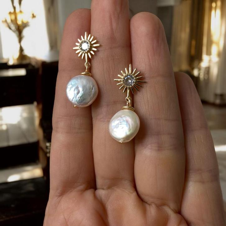 Oorbellen zoetwaterparel zilver 925 verguld 14K, Handtassen en Accessoires, Oorbellen, Zo goed als nieuw, Hangers, Zilver, Wit