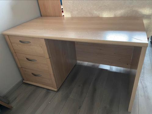 Bureau met 3 grote laden links, Huis en Inrichting, Bureaus, Gebruikt, Bureau, Ophalen