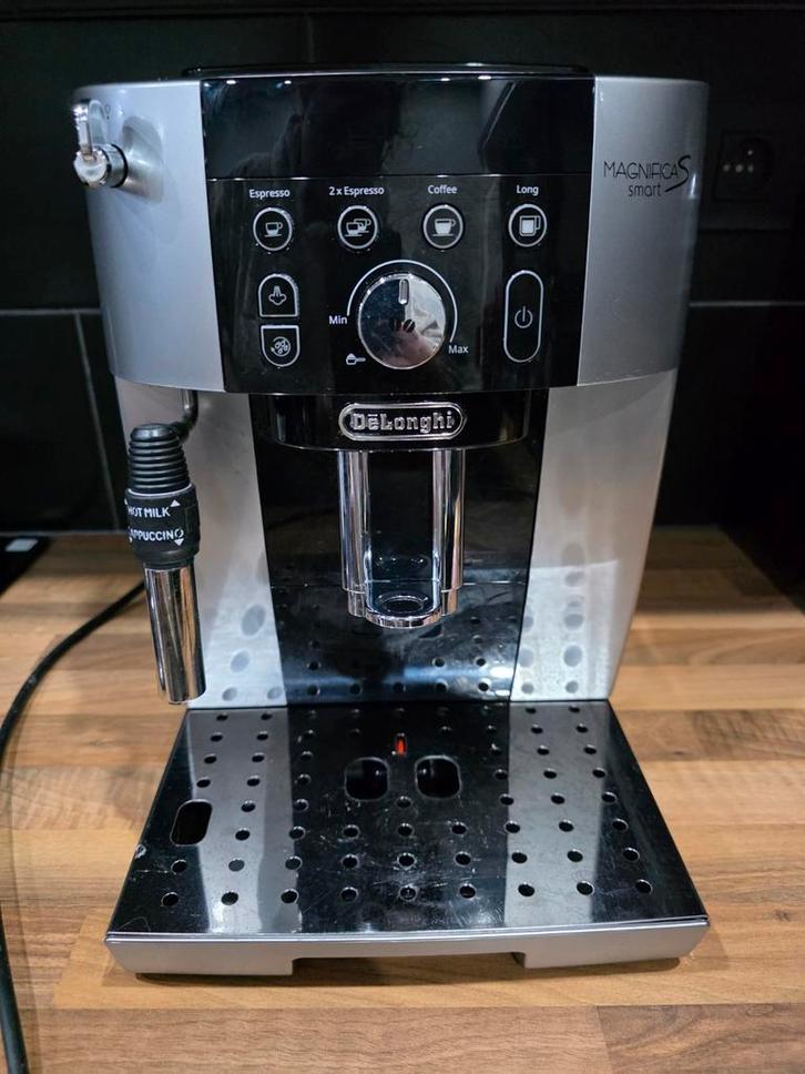 De'longhi magnifica s smart, Elektronische apparatuur, Koffiezetapparaten, Ophalen