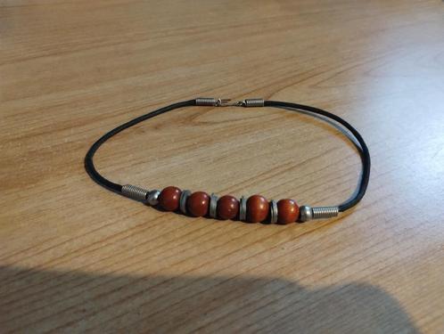 Choker ketting, Handtassen en Accessoires, Kettingen, Zo goed als nieuw, Overige materialen, Bruin, Ophalen of Verzenden