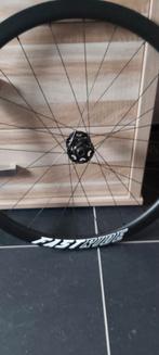 Full carbon wielen, Enlèvement ou Envoi, Comme neuf