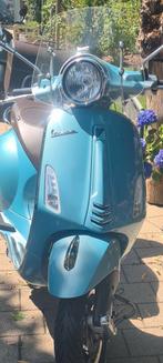 vespa primavera 125cc, Fietsen en Brommers, Ophalen, Zo goed als nieuw