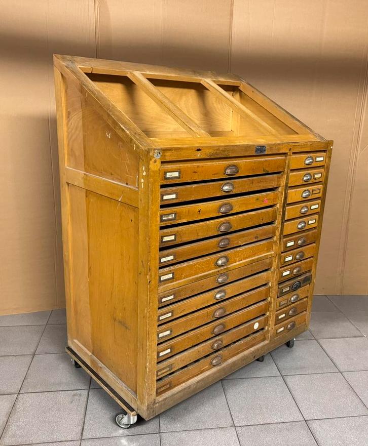 letterkast / zetbok / drukkerijkast, Antiek en Kunst, Curiosa en Brocante, Ophalen
