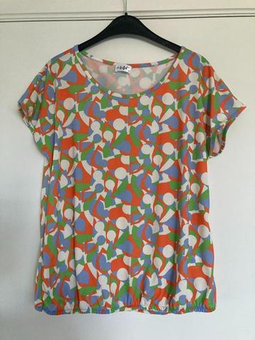 T-shirt - She goes Lala - maat 42 beschikbaar voor biedingen