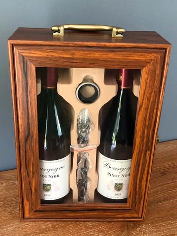 Geschenkdoos met flessen - Nieuw beschikbaar voor biedingen