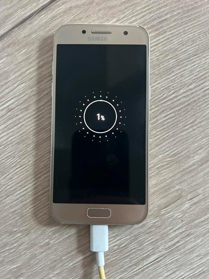 smartphone, Telecommunicatie, Mobiele telefoons | Samsung, Gebruikt, Galaxy A, 16 GB, Zonder abonnement, Met simlock, Touchscreen