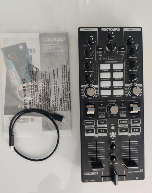 Reloop Mixtour Pro, Muziek en Instrumenten, Dj-sets en Draaitafels, Zo goed als nieuw, Reloop, Ophalen