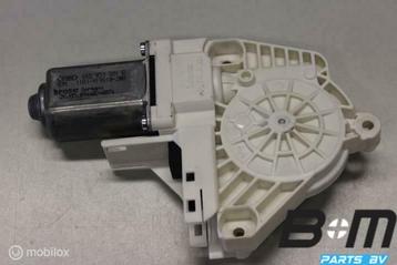 Raammotor van linker voordeur diverse Audi en VW 8K0959801B beschikbaar voor biedingen
