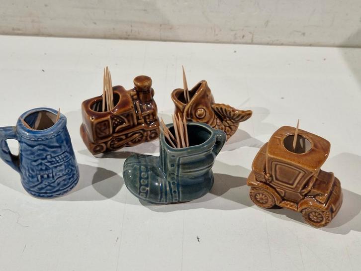 Set van 5 verschillende vintage tandenstokers houder , vis a, Antiek en Kunst, Antiek | Keramiek en Aardewerk, Ophalen of Verzenden