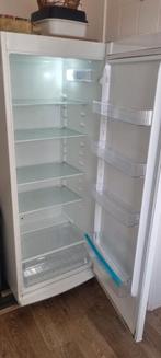 50 euro Grote zanussi koelkast, Elektronische apparatuur, Koelkasten en IJskasten, Ophalen, Zo goed als nieuw