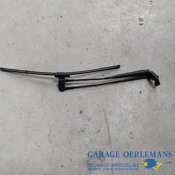 ruitenwisserarm voorzijde peugeot 108, Auto-onderdelen, Ruiten en Toebehoren, Peugeot, Gebruikt, ARN erkend, Ophalen of Verzenden