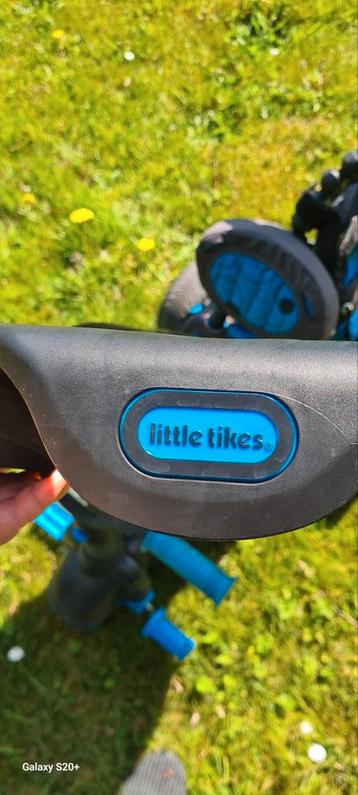 Little Tikes  4-in-1 Deluxe Edition Trike (Neon Blue) beschikbaar voor biedingen