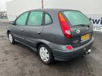 2005 Nissan Almera Tino 1.8 Acenta Personenauto 57-RX-GB, Auto's, Nissan, Automaat, Monovolume, Gebruikt, Almera Tino