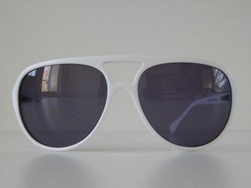 B. Lang zonnebri. BL7006 White. Unisex. beschikbaar voor biedingen