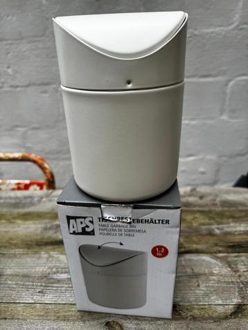 Afvalbakje met swingdeksel. Nieuw. 2 kleuren beschikbaar voor biedingen