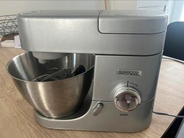 KENWOOD CHEF 1000W beschikbaar voor biedingen