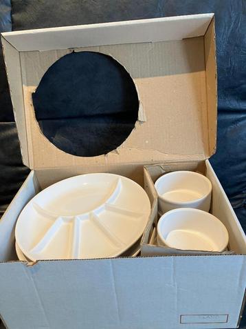 fondueborden beschikbaar voor biedingen