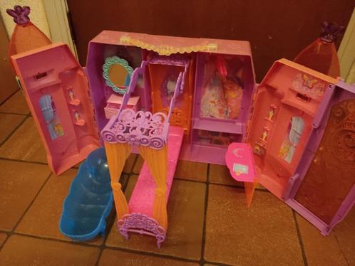 BARBIE : chambre de chateau transportable, Enfants & Bébés, Jouets | Maisons de poupées, Utilisé, Maison de poupées, Enlèvement ou Envoi