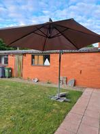 Zweefparasol, Ophalen, Kantelbaar, Gebruikt, 2 tot 3 meter
