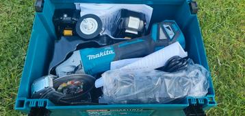 Makita 18v DGA511RTJ Accu haakse slijper beschikbaar voor biedingen
