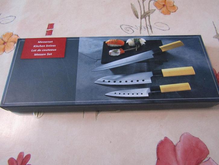 3 DELIGE  MESSENSET, Huis en Inrichting, Keuken | Bestek, Nieuw, Los bestek, Inox of Chroom, Ophalen