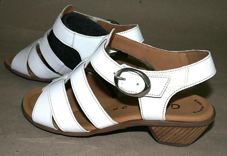 Sandalen Gabor, wit Mt 38, Kleding | Dames, Schoenen, Nieuw, Sandalen of Muiltjes, Wit, Ophalen of Verzenden