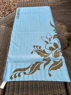 HANDDOEK TRIBORD DECATHLON MICROVEZEL 128 cm x 60 cm, Ophalen of Verzenden, Nieuw, Handdoek