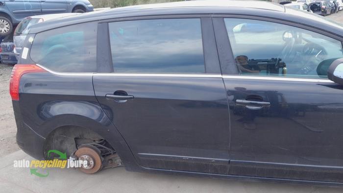 Portier 4Deurs rechts-achter van een Peugeot 5008 (KTV), Auto-onderdelen, Carrosserie, Deur, Peugeot, Gebruikt, 3 maanden garantie