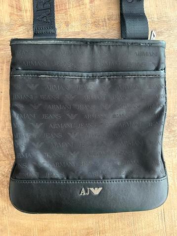 Armani Jeans boekentas beschikbaar voor biedingen